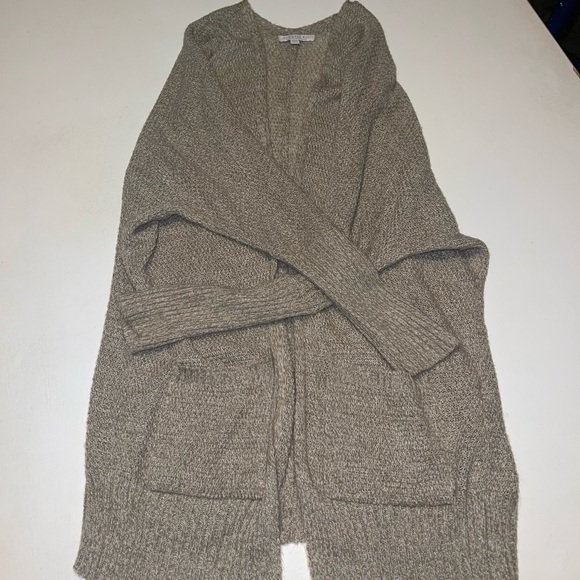 Softest & comfiest cardigan! - Picture 1 of 2